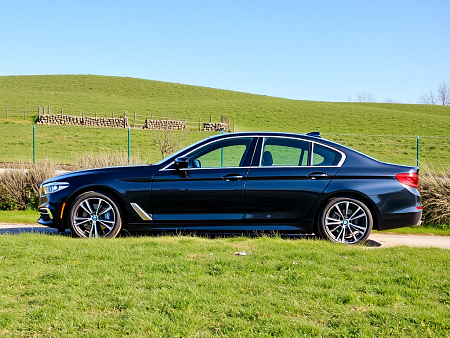 Выбор аккумулятора для BMW 530i: как не ошибиться и обеспечить надежность в любых условиях