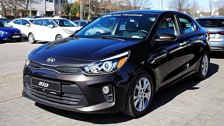 Как правильно выбрать аккумулятор для Kia Rio IV: характеристики, рекомендации и советы по замене для надежного старта в любых условиях