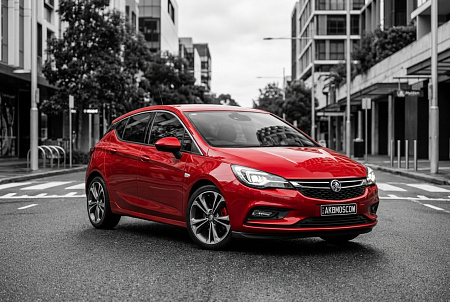 Как выбрать лучший аккумулятор для Holden Astra: топ-5 советов по емкости, току и полярности для надежного запуска в любых условиях