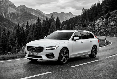 Как выбрать идеальный аккумулятор для Volvo V90: советы по емкости, размерам и полярности для стабильной работы вашего авто