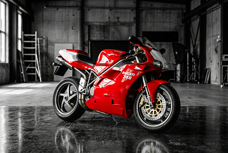 Как правильно выбрать аккумулятор для мотоцикла Ducati 748: советы по характеристикам и avoid-ошибкам
