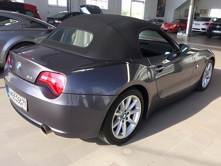 Как правильно выбрать аккумулятор для BMW Z4 I (E85/E86): советы и рекомендации для долгой службы вашего автомобиля