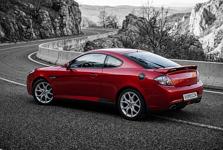 Как выбрать идеальный аккумулятор для Hyundai Coupe II 2002-2007: советы по емкости, пусковому току и полярности для надежного запуска в любых условиях