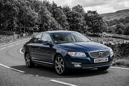Как правильно выбрать аккумулятор для Volvo S80: советы по характеристикам и пусковому току