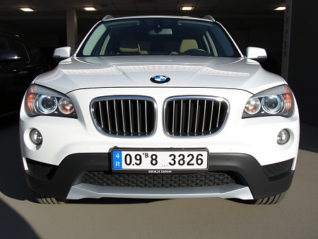 Как выбрать идеальный аккумулятор для BMW X1 I (E84): Рекомендации для надежного запуска в любых условиях