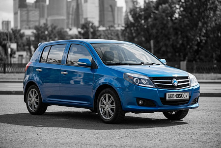 Как правильно выбрать аккумулятор для Geely MK Cross: 5 ключевых рекомендаций для надежного запуска в любых условиях