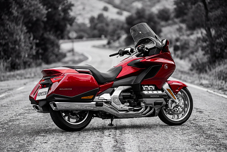 Как выбрать идеальный аккумулятор для Honda Gold Wing: 5 ключевых параметров и распространенные ошибки