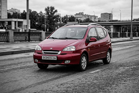 Как правильно выбрать аккумулятор для Daewoo Rezzo: советы по емкости, пусковому току и размерам