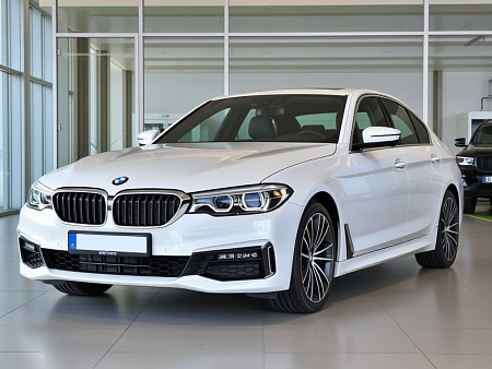 Как правильно выбрать аккумулятор для BMW 5er VII G30/G31: советы по характеристикам, установке и эксплуатации