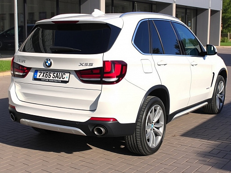 Как выбрать идеальный аккумулятор для BMW X5 III (F15) 50i: Все, что нужно знать о пусковых токах и емкости для надежной работы вашего кроссовера