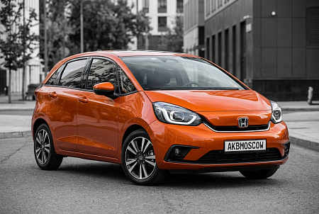 Лучший аккумулятор для Honda Jazz: как выбрать подходящий по емкости, пусковому току и полярности