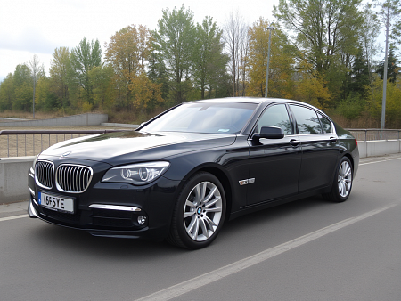 Как выбрать идеальный аккумулятор для BMW 7 серии 750i: советы по характеристикам и эксплуатации