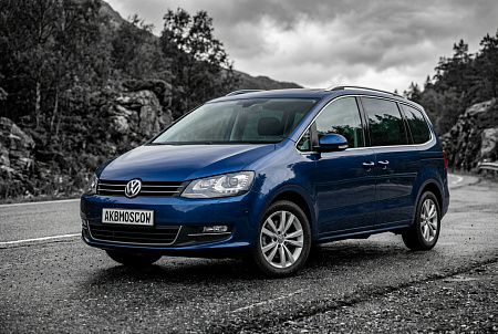 Как выбрать идеальный аккумулятор для Volkswagen Sharan: советы по емкости, размерам и полярности для надежной работы в любых условиях