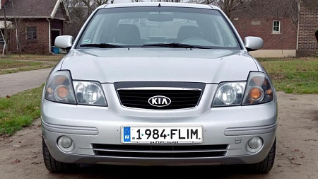 Как выбрать идеальный аккумулятор для Kia Spectra I: советы по характеристикам и эксплуатации