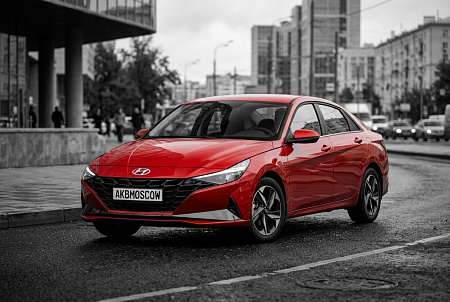 Как выбрать идеальный аккумулятор для Hyundai Elantra VII: подробное руководство по емкости, пусковому току и полярности