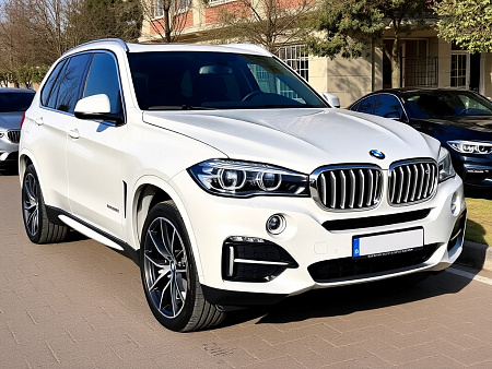 Как выбрать надежный аккумулятор для BMW X5 IV: советы по характеристикам и эксплуатации для долгой службы