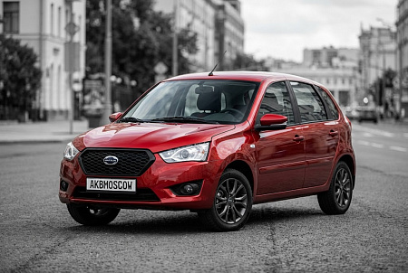Как выбрать идеальный аккумулятор для Datsun mi-DO: советы по емкости, пусковому току и размерам для надежного запуска в любых условиях