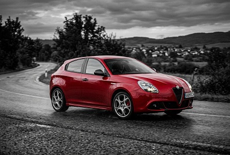 Как выбрать лучший аккумулятор для Alfa Romeo Giulietta: советы и ключевые характеристики для надежности в любых условиях