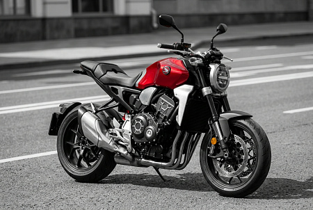 Как выбрать идеальный аккумулятор для мото HONDA 100: избегаем ошибок и обеспечиваем бесперебойный запуск