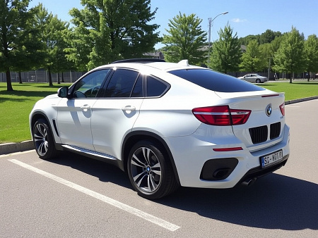 Как выбрать идеальный AGM аккумулятор для BMW X6 M50d: руководство по надежным стартапам и долгосрочной эксплуатации