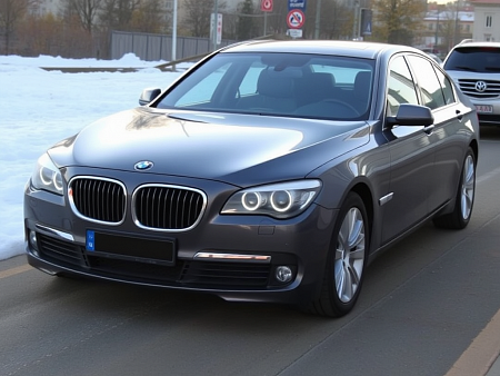 Как выбрать идеальный аккумулятор для BMW 7er V (F01/F02/F04) 730Li: советы по спецификациям и эксплуатации