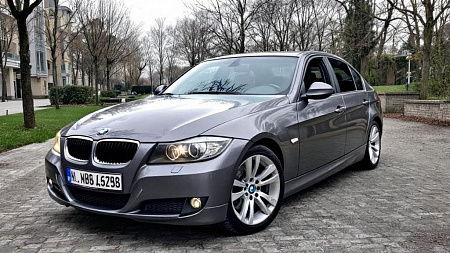 Как выбрать аккумулятор для BMW 3er V (E9x): советы по выбору и замене для надежной работы автомобиля