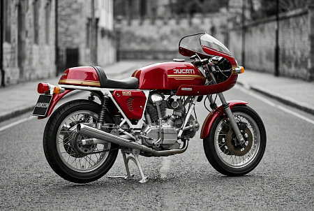 Как правильно выбрать аккумулятор для Ducati 900: советы и важные характеристики для надежного старта