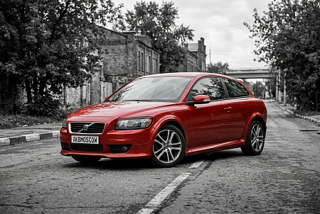 Как выбрать идеальный аккумулятор для Volvo C30: проверенные советы и ключевые характеристики