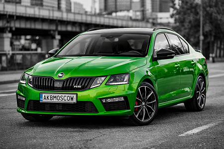 Какой аккумулятор подходит для Skoda Octavia RS III A7 Рестайлинг 2017 - н.в. 2.0 MT (230 л.с.)