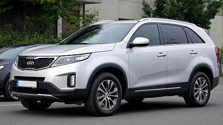 Как выбрать идеальный аккумулятор для Kia Sorento II Рестайлинг: ключевые характеристики и советы по эксплуатации