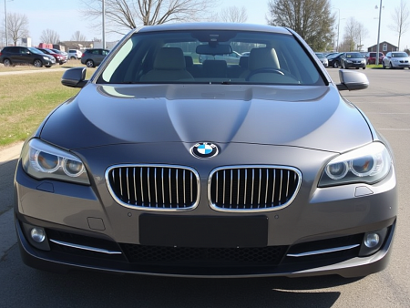 Как выбрать идеальный аккумулятор для BMW 525d: советы по емкости, пусковому току и типу для надежного запуска в любых условиях