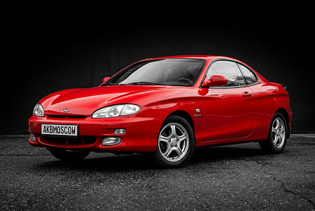 Как правильно выбрать аккумулятор для Hyundai Tiburon I (1996-1999): советы по емкости, пусковому току и полярности