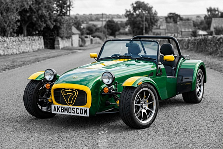 Как выбрать идеальный аккумулятор для Caterham CSR: секреты и советы для надежного старта вашего спортивного родстера