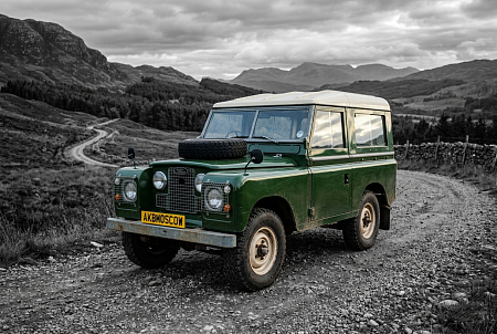 Как выбрать лучший аккумулятор для Land Rover Series II: Полный гид по емкости, току и полярности для надежного запуска в любых условиях